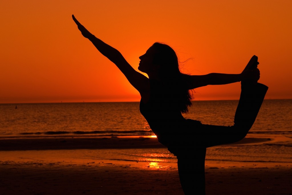 yoga_beach-sunset1